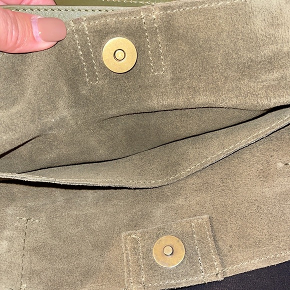 NWT Universal Thread Suede Purse - Picture 4 of 4